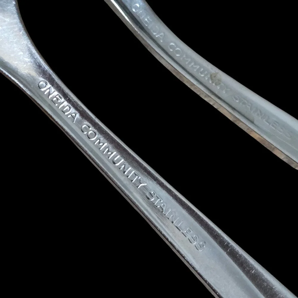 Oneida Community Stainless Twin Star Teaspoons Set‎ of 2 Mid Century 6 inch 1950